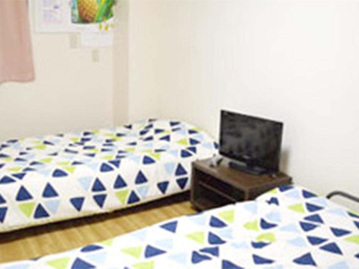 Guest House Fukutomi - Female Only Naha Exterior photo