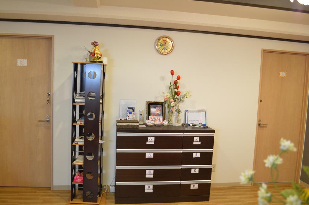 Guest House Fukutomi - Female Only Naha Exterior photo