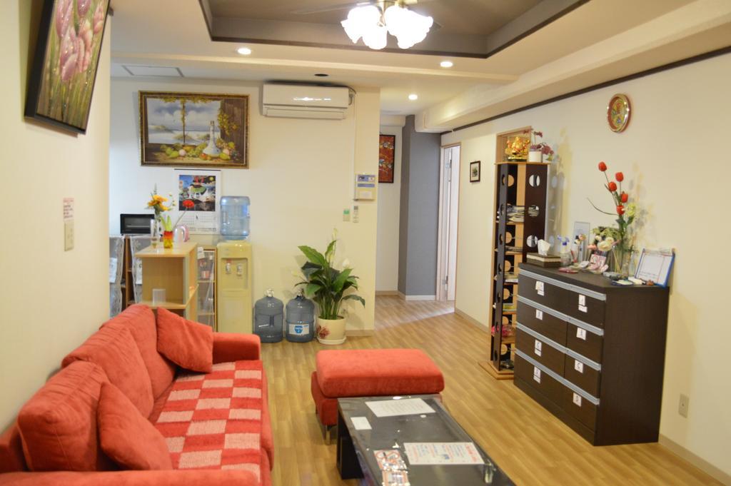 Guest House Fukutomi - Female Only Naha Exterior photo